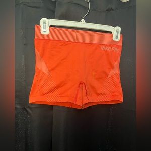 Nike pro, orange small spandex